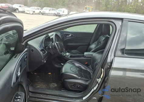 2015 Chrysler 200 S из США, поврежденный, VIN 1C3CCCBB6FN712775